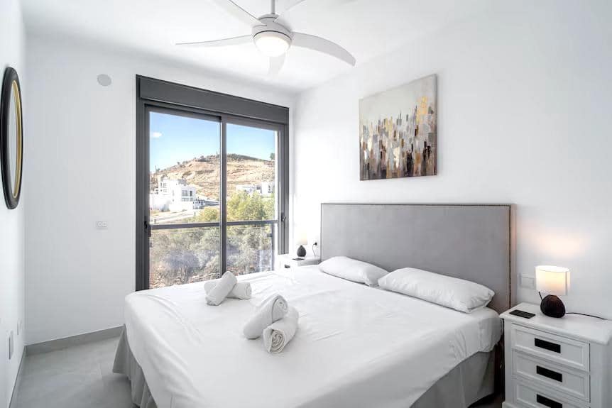 3 slaapkamer Villa te koop in Nerja met zwembad garage - € 829.000 (Ref: 9976377)