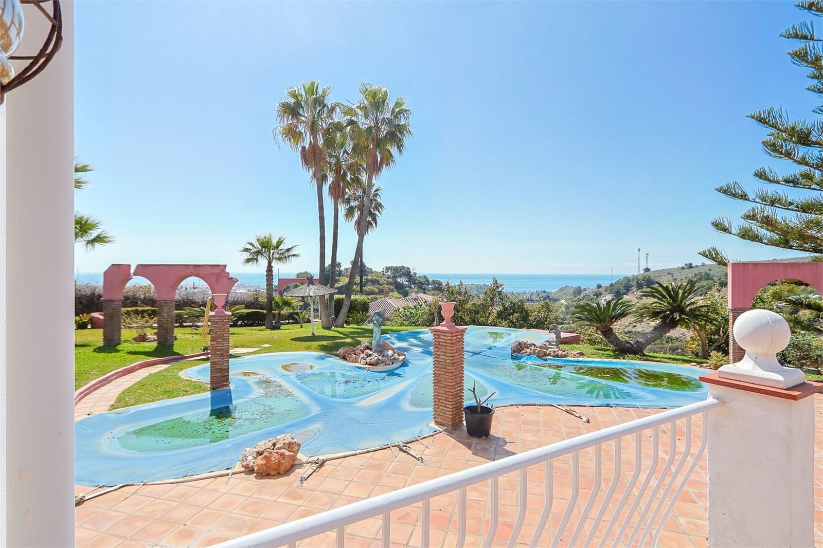 6 soveværelse Villa til salg i Nerja med swimmingpool garage - € 1.340.000 (Ref: 9976378)