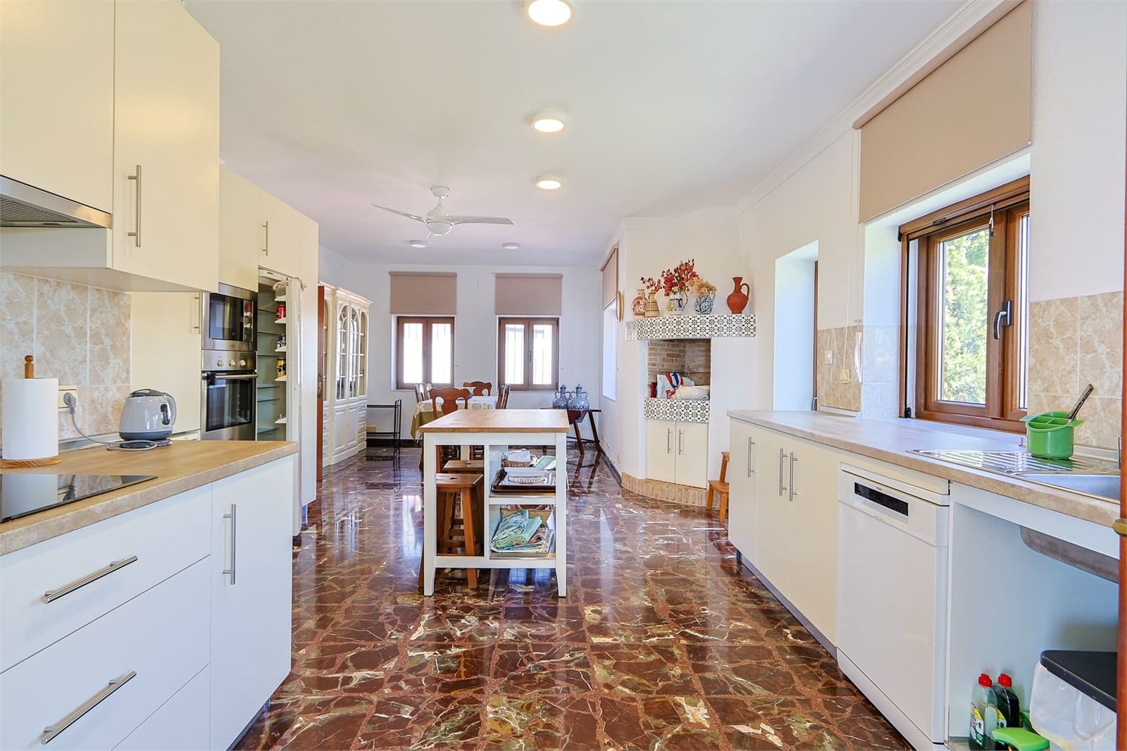 6 soveværelse Villa til salg i Nerja med swimmingpool garage - € 1.340.000 (Ref: 9976378)