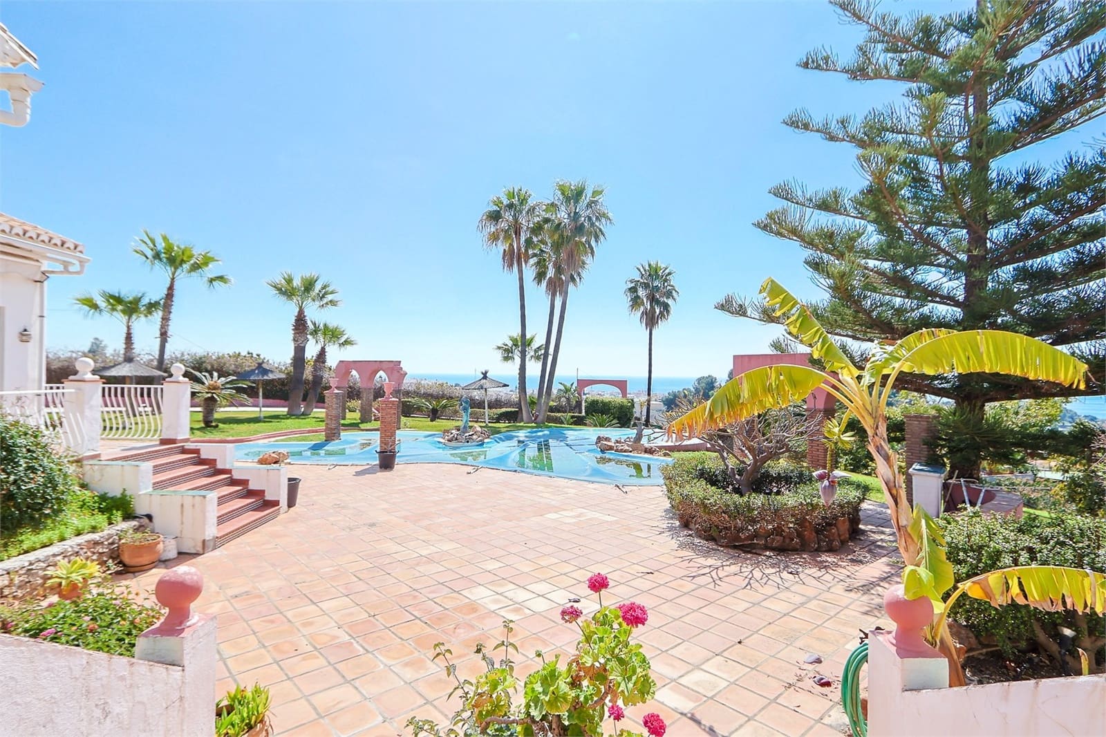6 soveværelse Villa til salg i Nerja med swimmingpool garage - € 1.340.000 (Ref: 9976378)