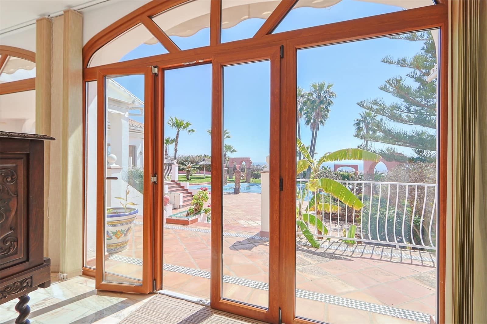 6 soveværelse Villa til salg i Nerja med swimmingpool garage - € 1.340.000 (Ref: 9976378)