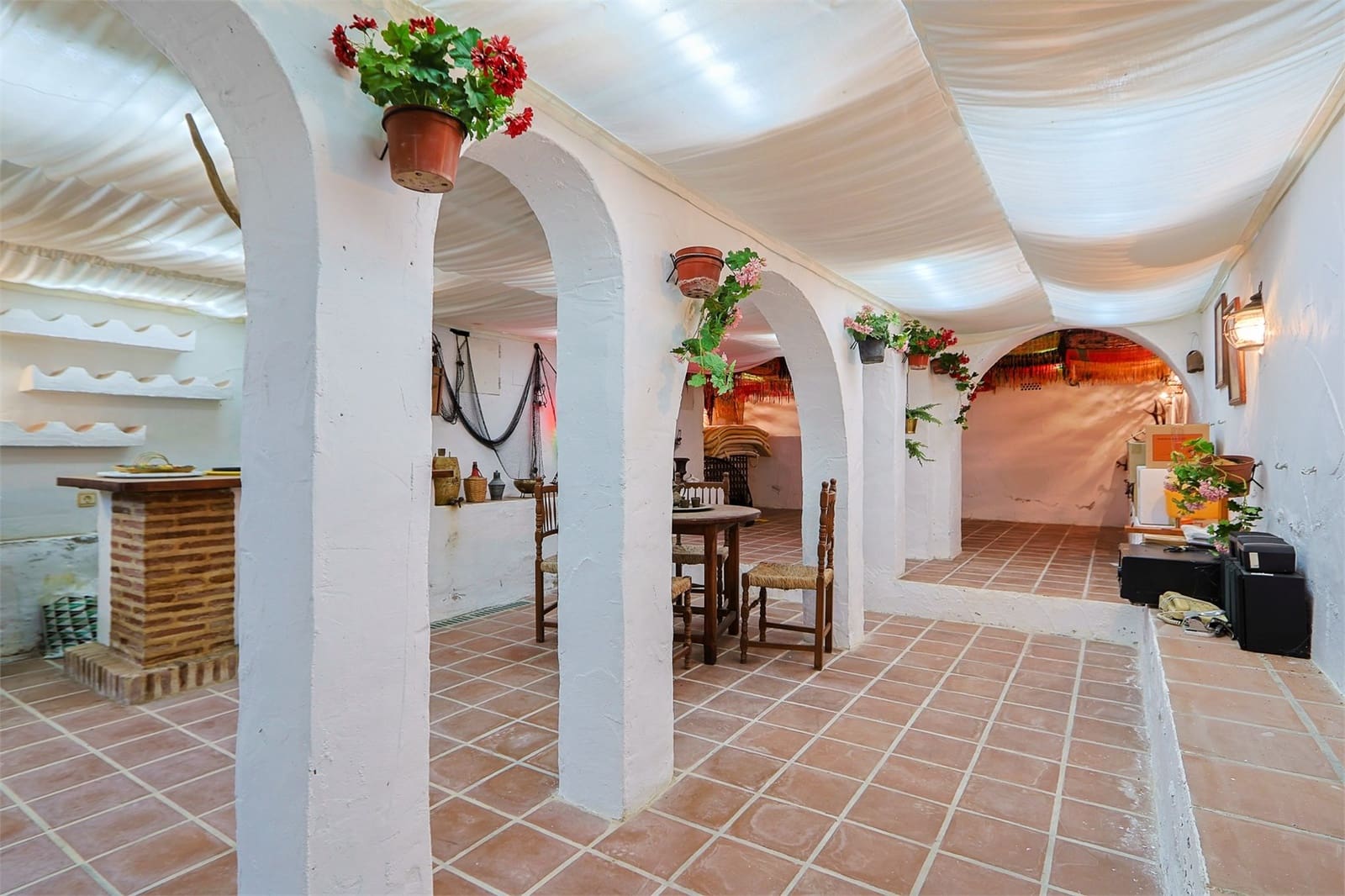 6 soveværelse Villa til salg i Nerja med swimmingpool garage - € 1.340.000 (Ref: 9976378)