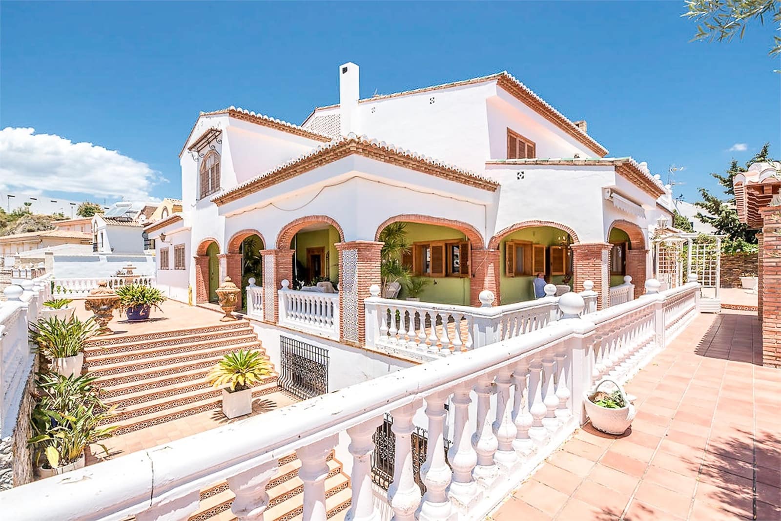 4 soveværelse Villa til salg i Motril med swimmingpool garage - € 900.000 (Ref: 9976379)