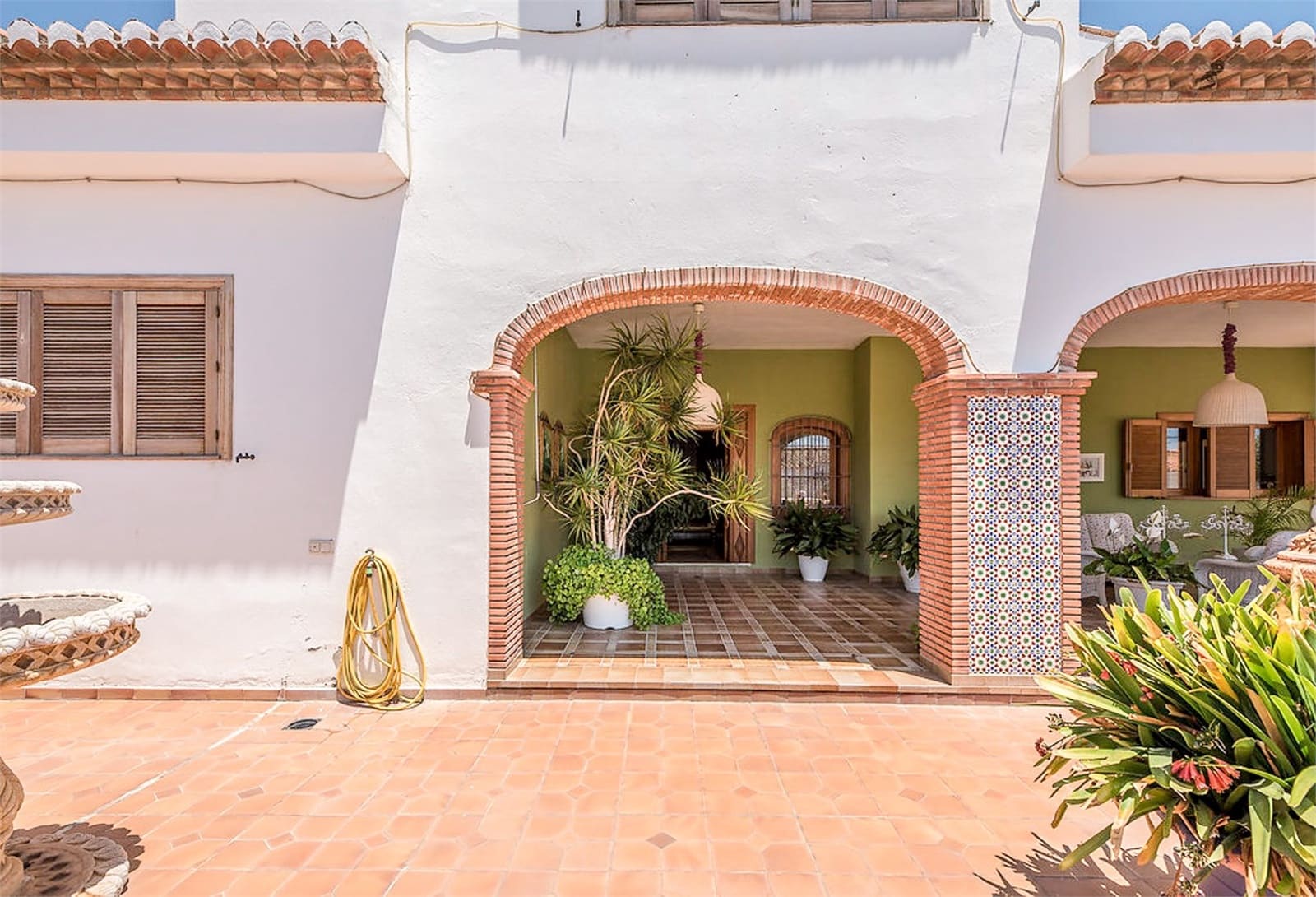 4 soveværelse Villa til salg i Motril med swimmingpool garage - € 900.000 (Ref: 9976379)