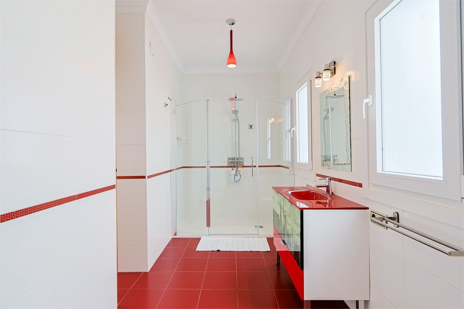 4 soveværelse Villa til salg i Motril med swimmingpool garage - € 900.000 (Ref: 9976379)