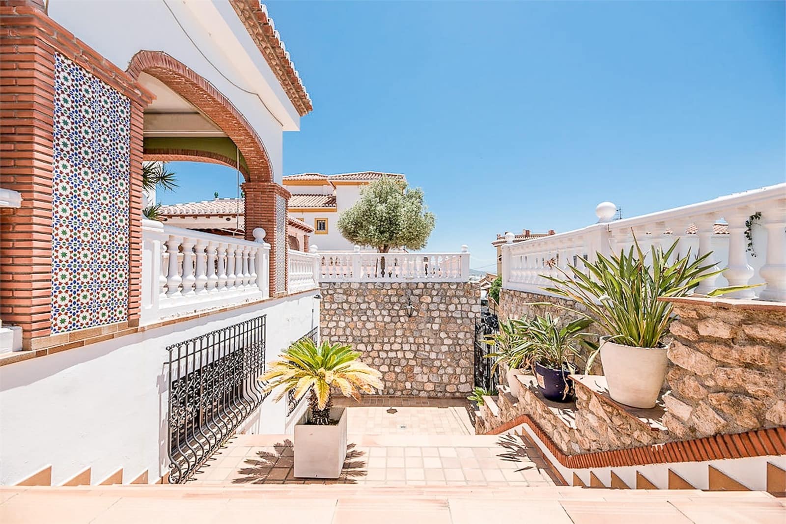 4 soveværelse Villa til salg i Motril med swimmingpool garage - € 900.000 (Ref: 9976379)