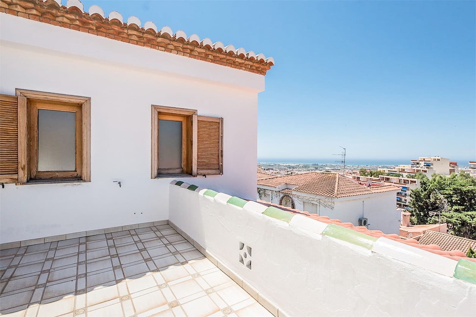 4 soveværelse Villa til salg i Motril med swimmingpool garage - € 900.000 (Ref: 9976379)