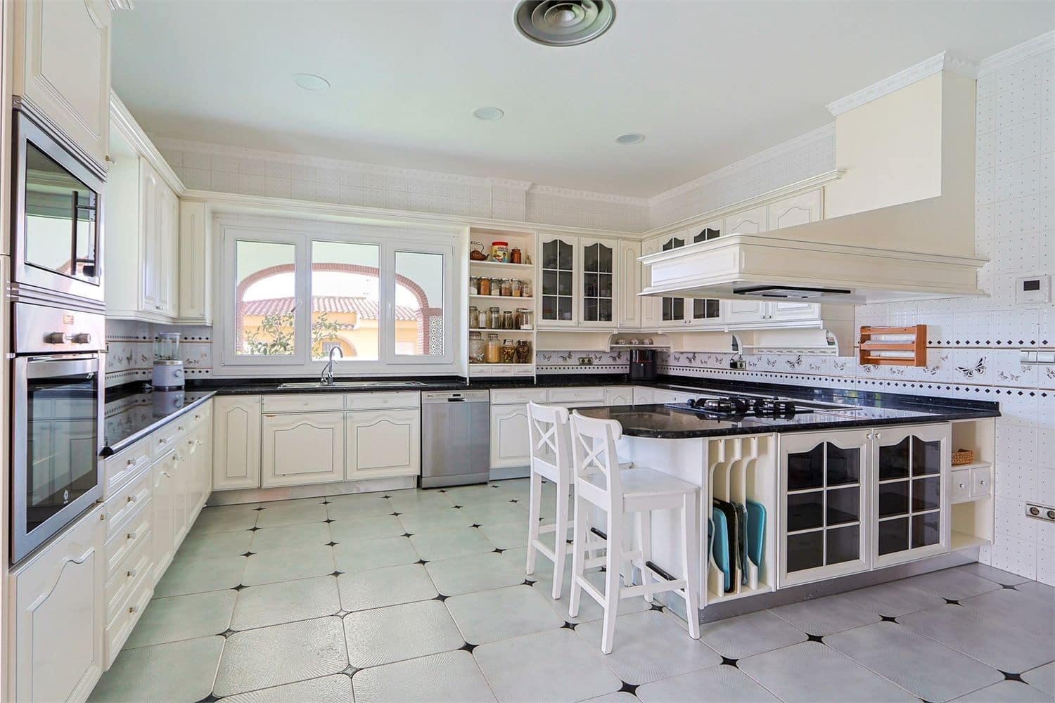Moradia para venda em Motril - 900 000 € (Ref: 9976379)