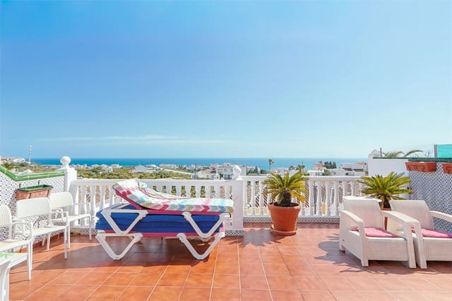 2 sypialnia Dom na sprzedaż w Torrox z basenem garażem - 380 000 € (Ref: 9976380)
