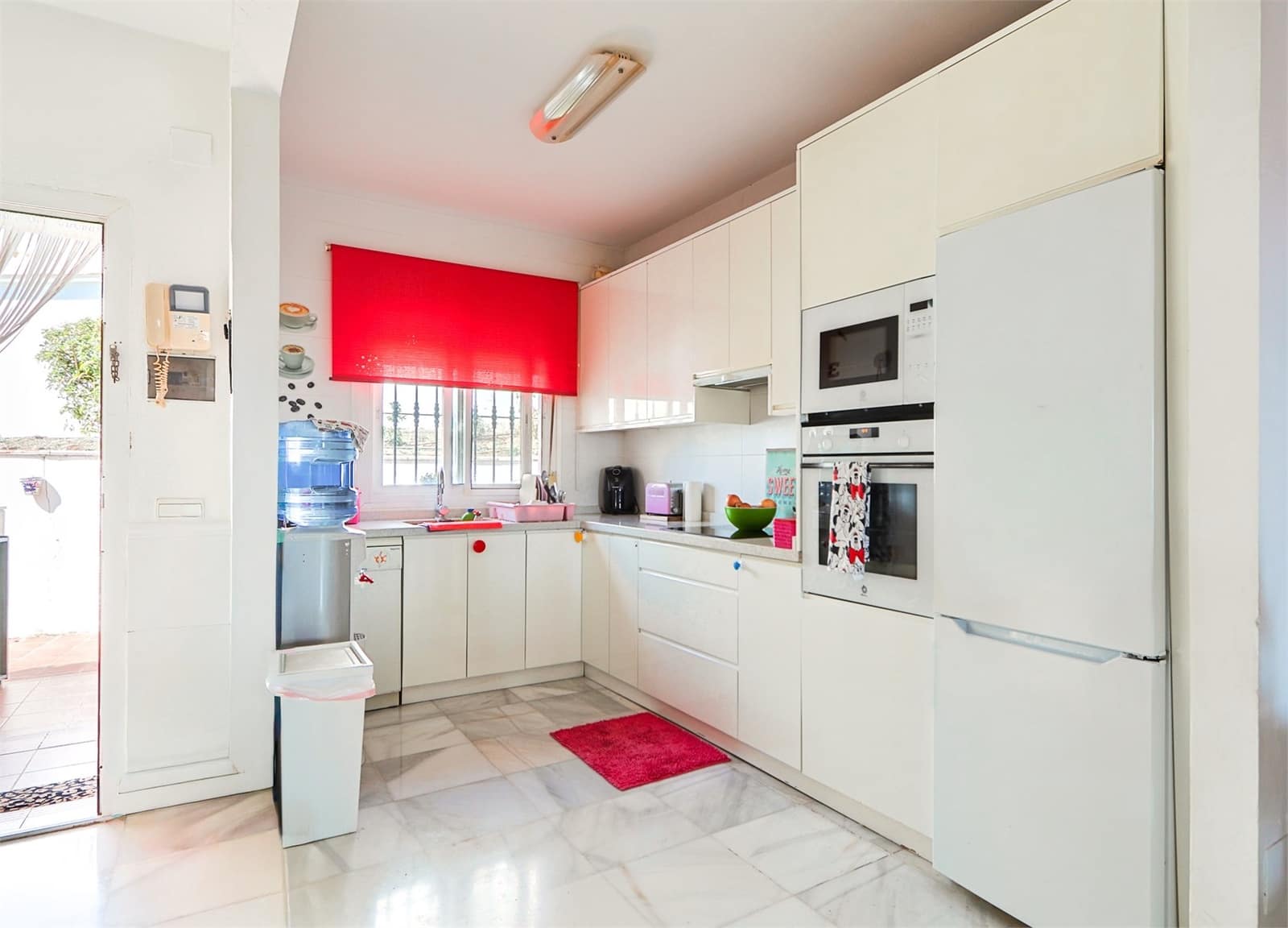 2 bedroom Townhouse for sale in Torrox with pool garage - € 380,000 (Ref: 9976380)