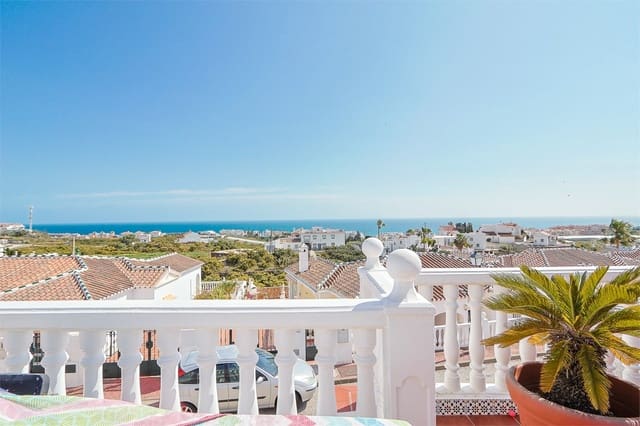 2 sypialnia Dom na sprzedaż w Torrox z basenem garażem - 380 000 € (Ref: 9976380)