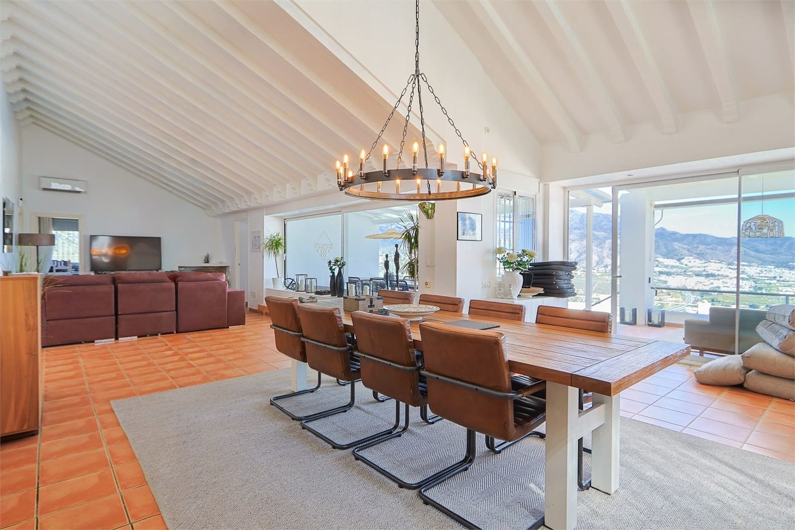 14 bedroom Villa for sale in Torrox with pool garage - € 1,250,000 (Ref: 9976381)