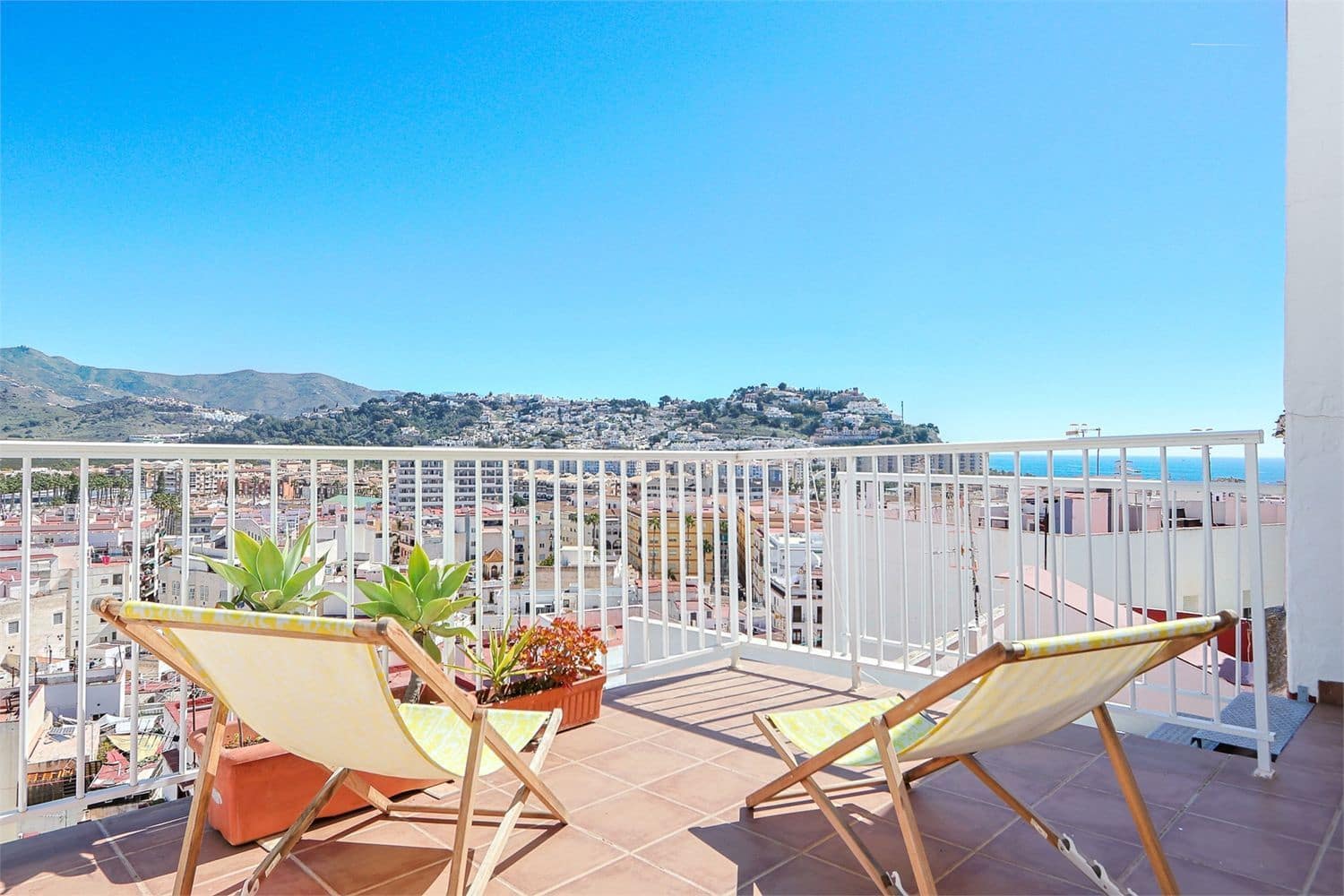 Terraced Villa for sale in Almunecar - € 280,000 (Ref: 9976382)