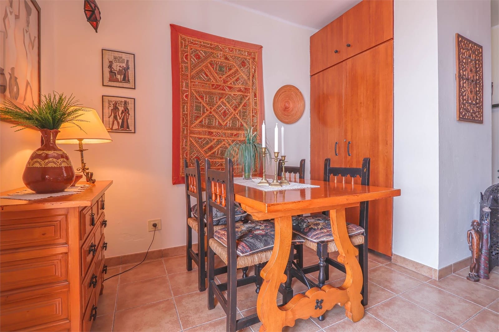 2 soveværelse Lejlighed til salg i Nerja med swimmingpool - € 279.000 (Ref: 9976383)