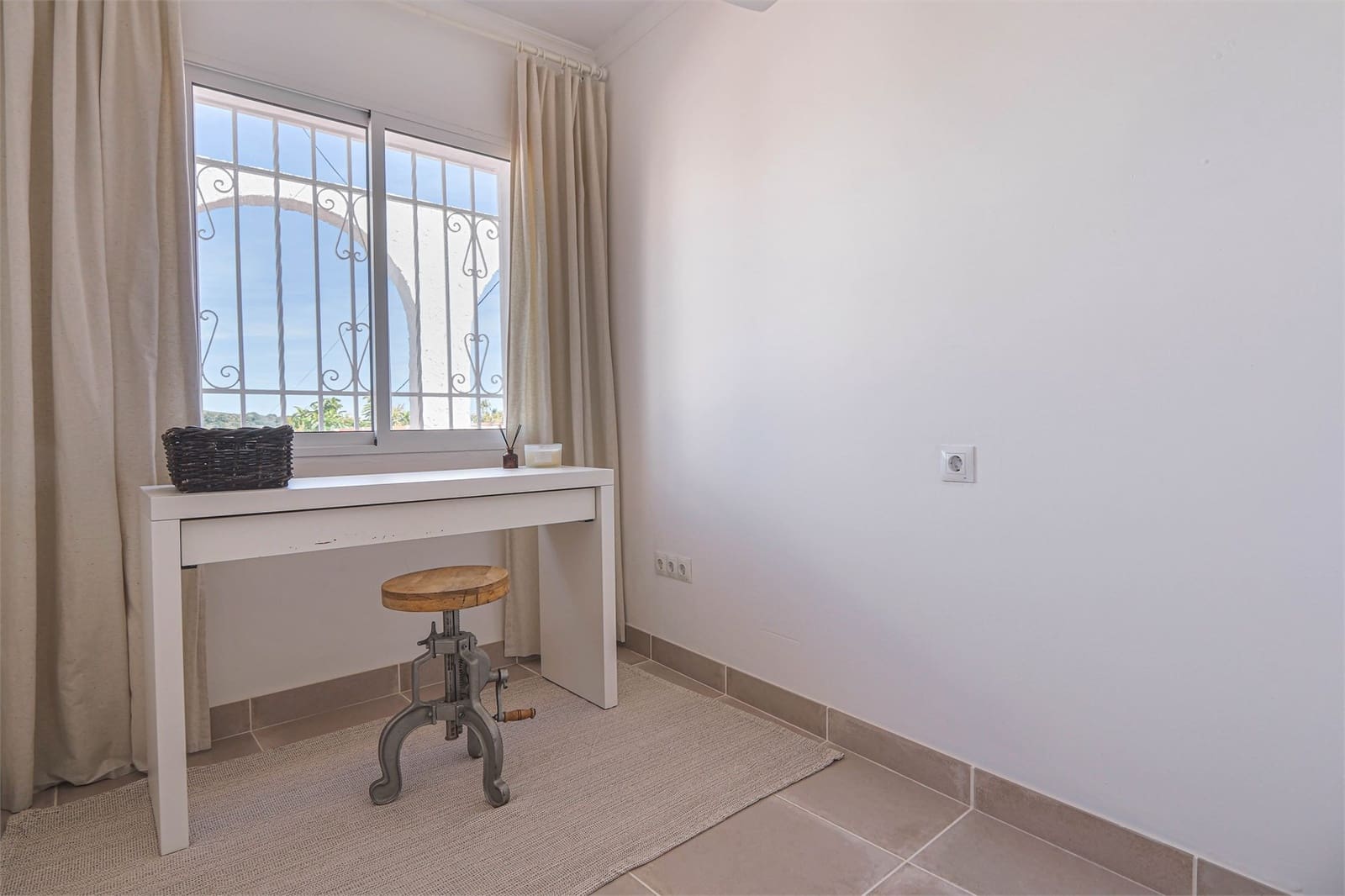 4 bedroom Finca/Country House for sale in Nerja with pool garage - € 1,099,000 (Ref: 9976384)
