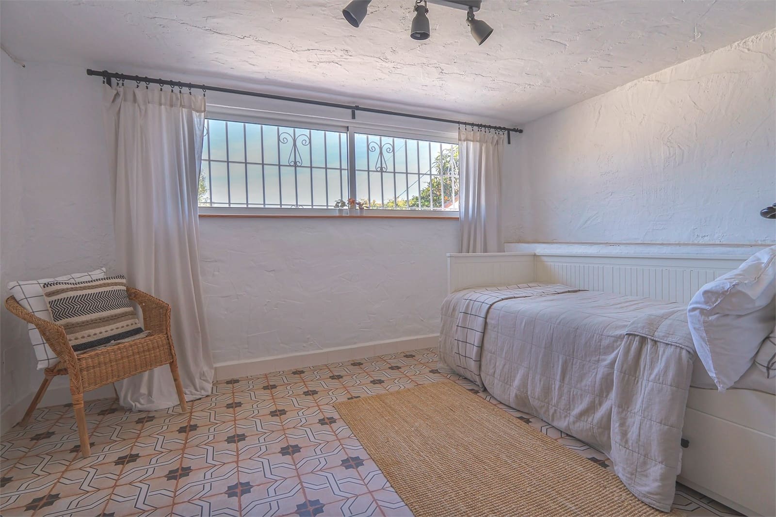 4 bedroom Finca/Country House for sale in Nerja with pool garage - € 1,099,000 (Ref: 9976384)