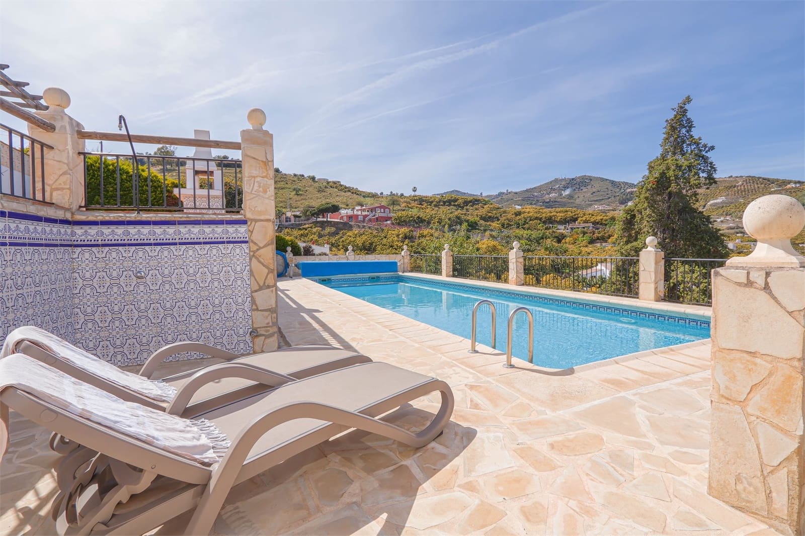 4 bedroom Finca/Country House for sale in Nerja with pool garage - € 1,099,000 (Ref: 9976384)
