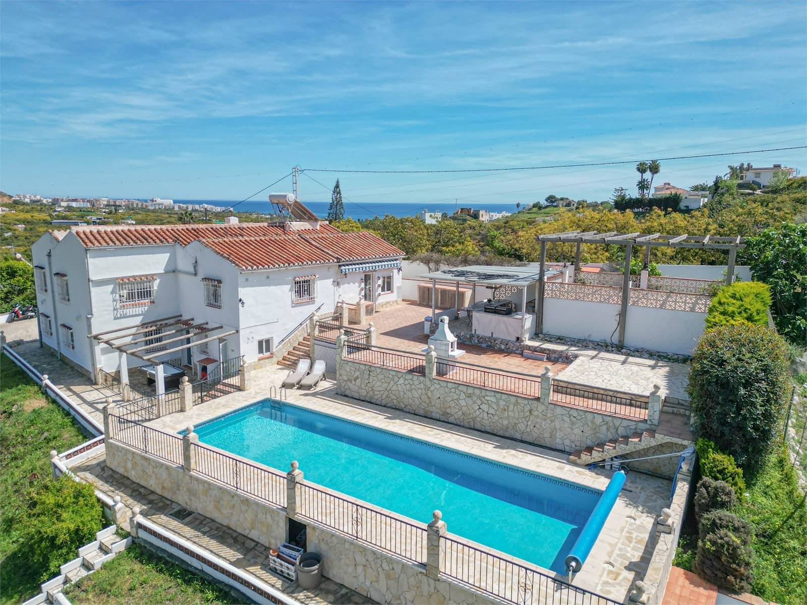 4 bedroom Finca/Country House for sale in Nerja with pool garage - € 1,099,000 (Ref: 9976384)