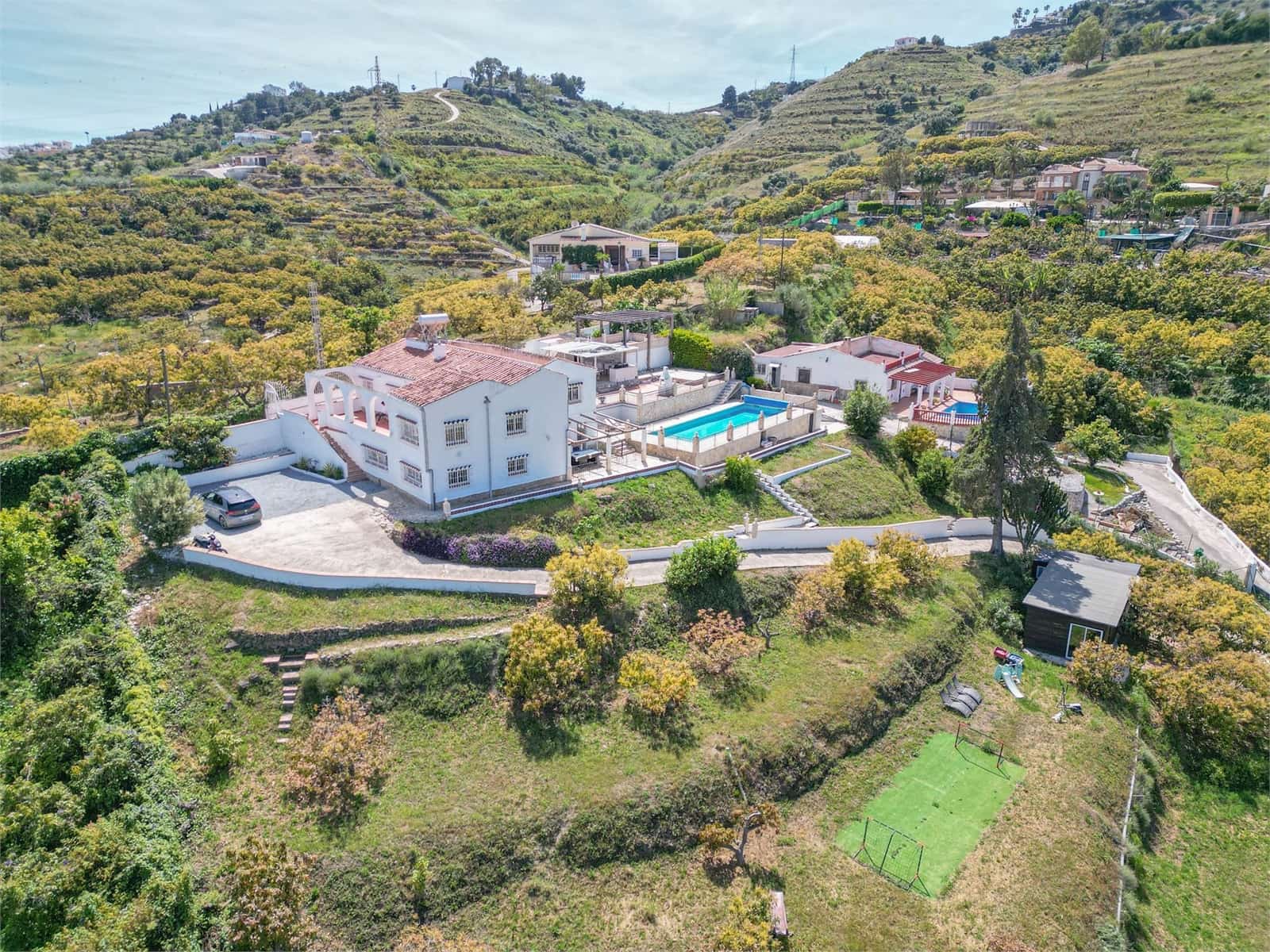 4 bedroom Finca/Country House for sale in Nerja with pool garage - € 1,099,000 (Ref: 9976384)