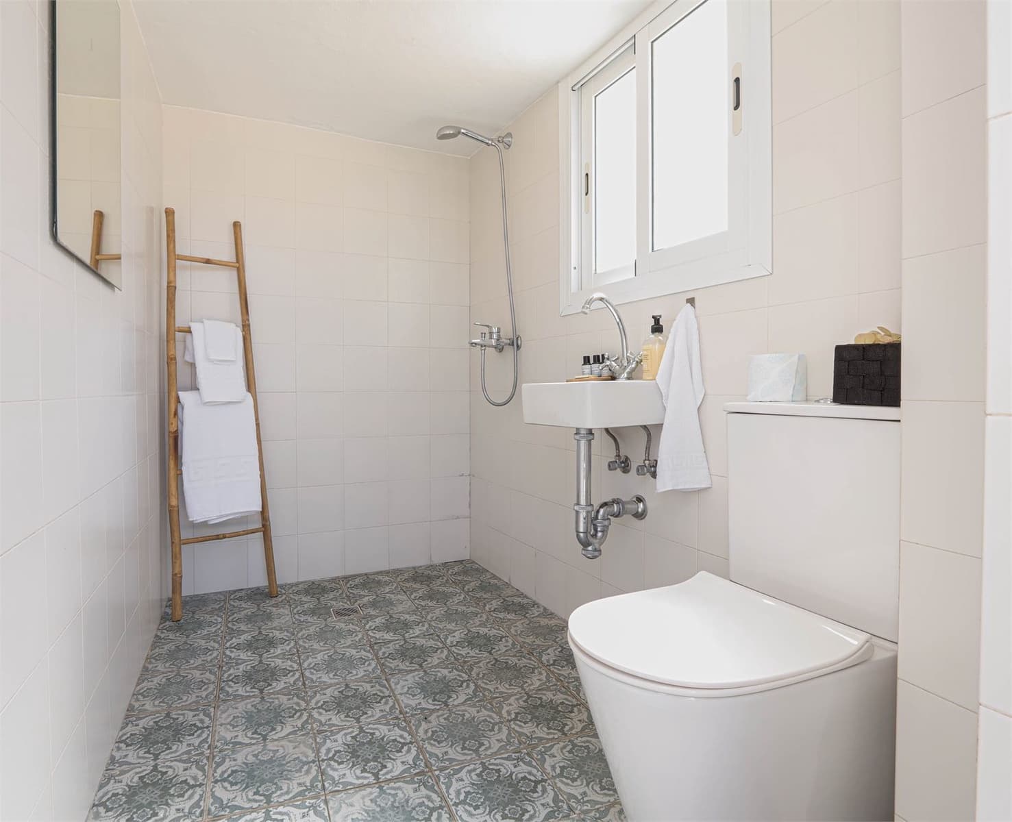 Moradia para venda em Nerja com piscina - 995 000 € (Ref: 9976384)