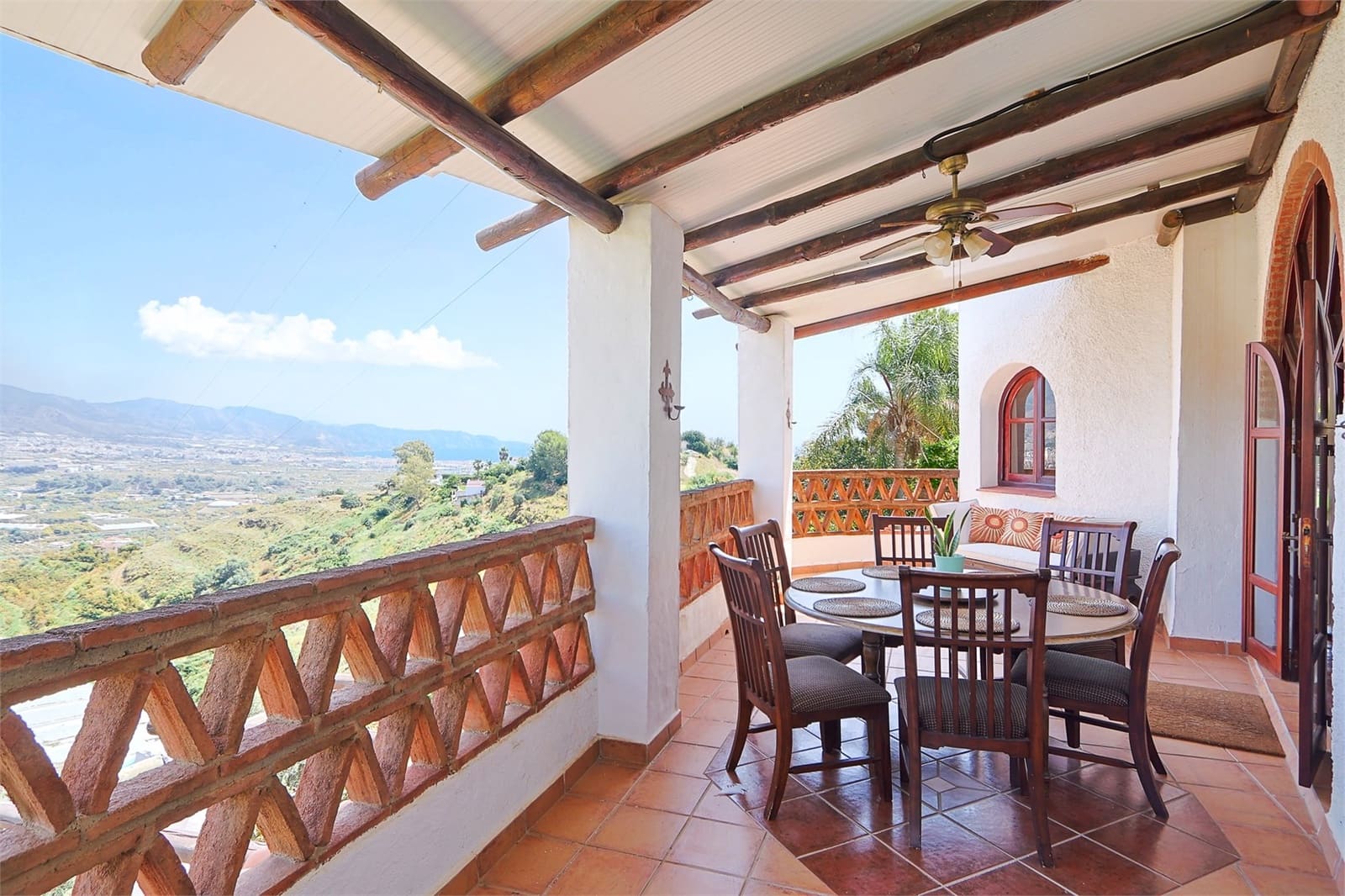 5 slaapkamer Villa te koop in Nerja met zwembad garage - € 950.000 (Ref: 9976385)