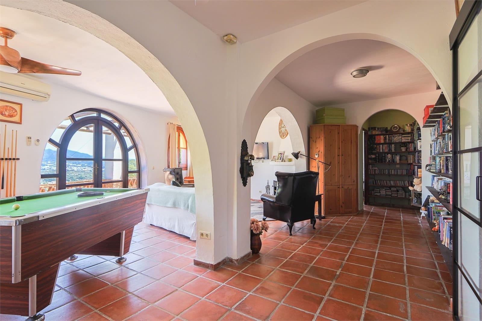 5 slaapkamer Villa te koop in Nerja met zwembad garage - € 950.000 (Ref: 9976385)