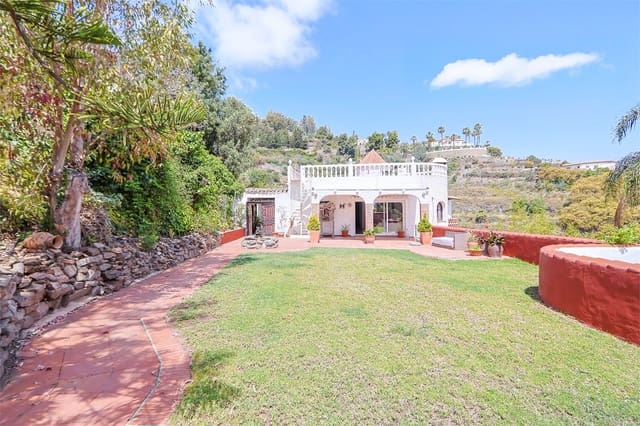 5 soveværelse Villa til salg i Nerja med swimmingpool garage - € 950.000 (Ref: 9976385)