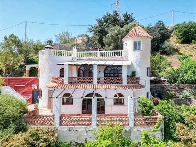 5 soveværelse Villa til salg i Nerja med swimmingpool garage - € 950.000 (Ref: 9976385)