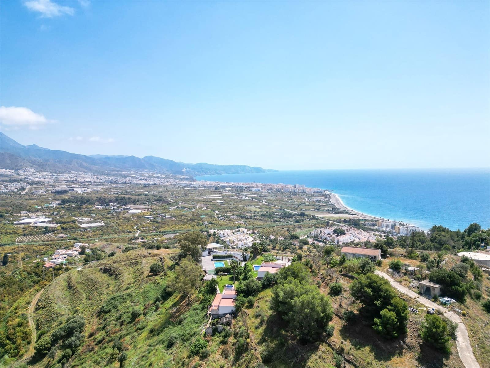 5 slaapkamer Villa te koop in Nerja met zwembad garage - € 950.000 (Ref: 9976385)