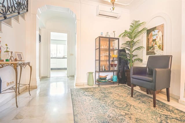 Omakotitalo myytävänä paikassa Centro, Nerja - 595 000 € (Ref: 9976386)