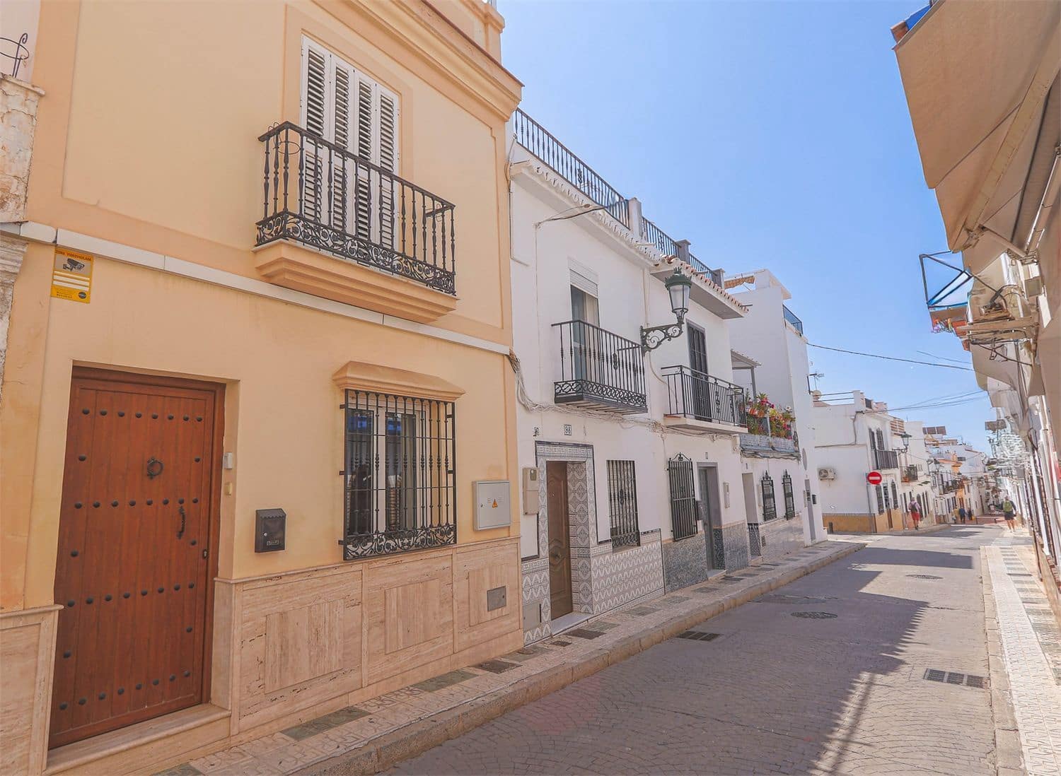 Omakotitalo myytävänä paikassa Nerja - 595 000 € (Ref: 9976386)