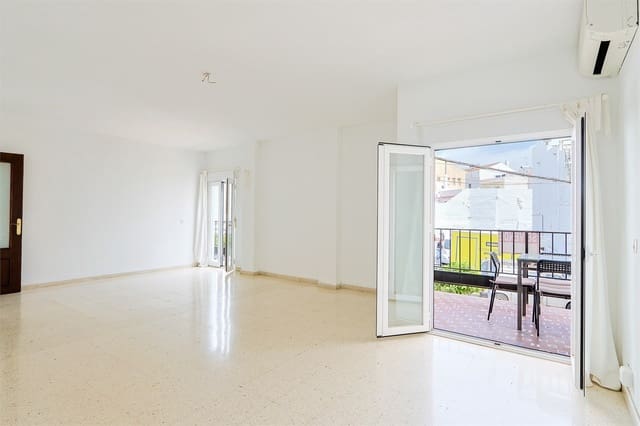 Apartamento de 3 habitaciones en Nerja en venta - 425.000 € (Ref: 9976388)