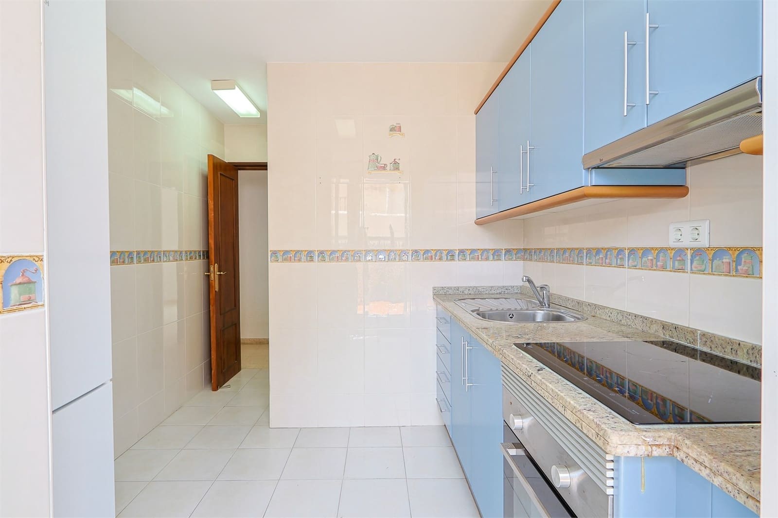 3 bedroom Apartment for sale in Nerja - € 425,000 (Ref: 9976388)