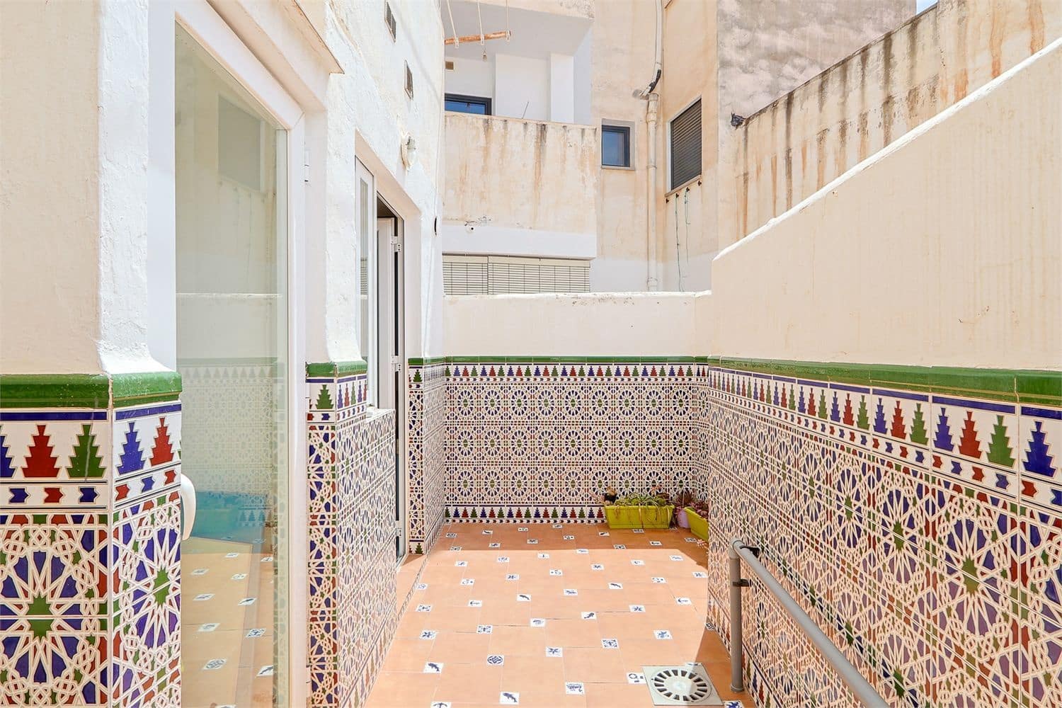 Apartamento para venda em Nerja - 425 000 € (Ref: 9976388)