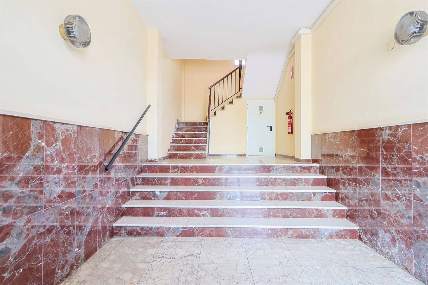 Apartamento para venda em Nerja - 425 000 € (Ref: 9976388)