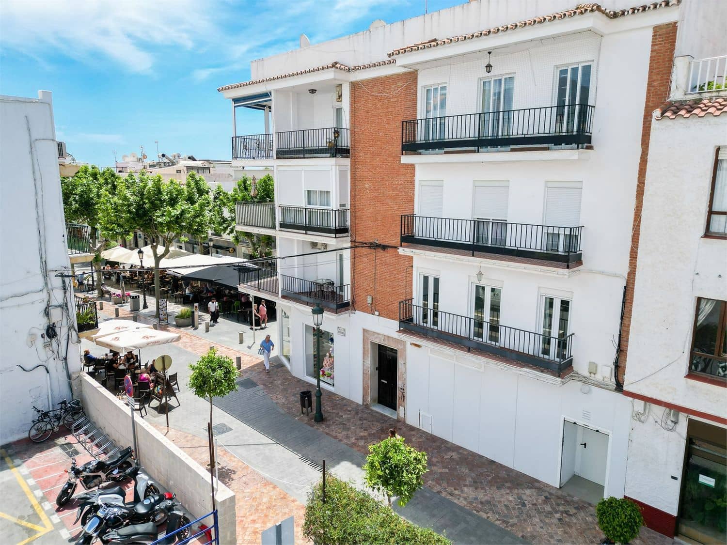 Apartamento para venda em Nerja - 425 000 € (Ref: 9976388)