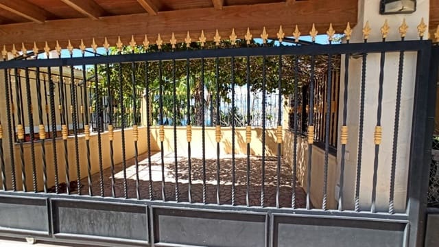 7 sypialnia Willa na sprzedaż w Benidorm - 13 500 000 € (Ref: 5572612)