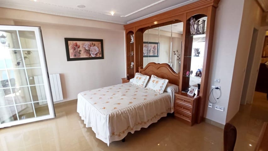 7 bedroom Villa for sale in Benidorm - € 13,500,000 (Ref: 5572612)