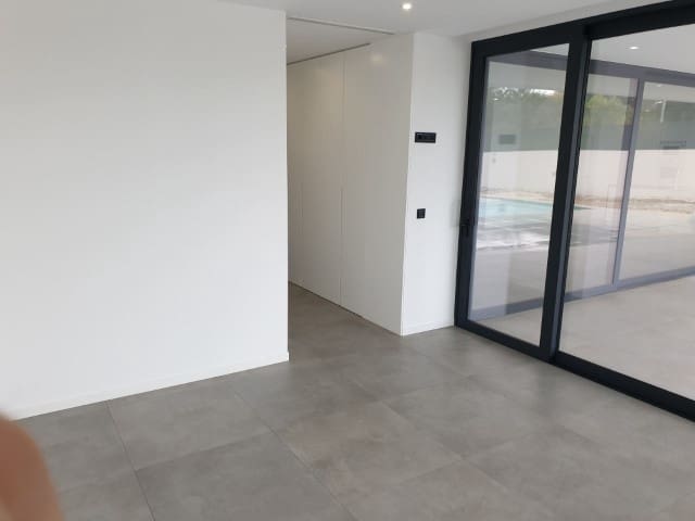 4 bedroom Villa for sale in Calpe / Calp - € 1,290,000 (Ref: 6452964)