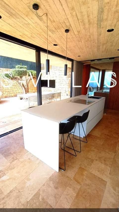 4 bedroom Villa for sale in Benissa - € 2,750,000 (Ref: 7925410)