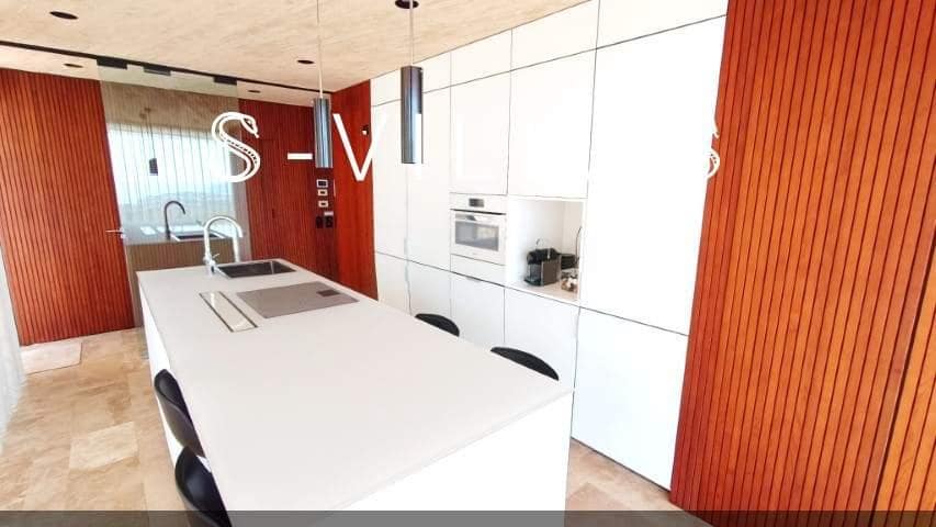 4 bedroom Villa for sale in Benissa - € 2,750,000 (Ref: 7925410)