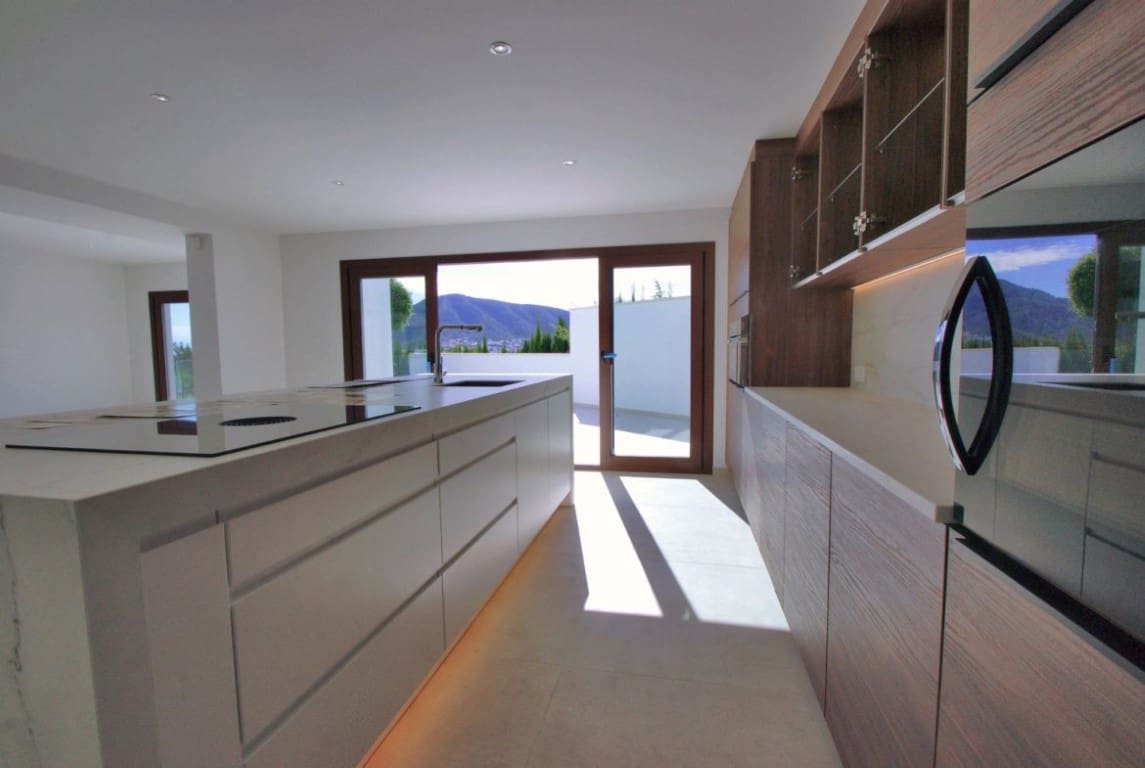 Chalet de 5 habitaciones en Altea en venta con garaje - 2.250.000 € (Ref: 7926002)