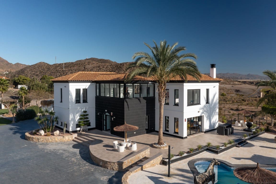 3 soveværelse Villa til salg i Pulpi med garage - € 795.000 (Ref: 7926188)