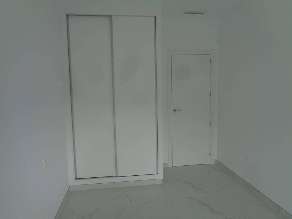 4 chambre Villa/Maison à vendre à Pinoso avec piscine - 423 000 € (Ref: 8004049)