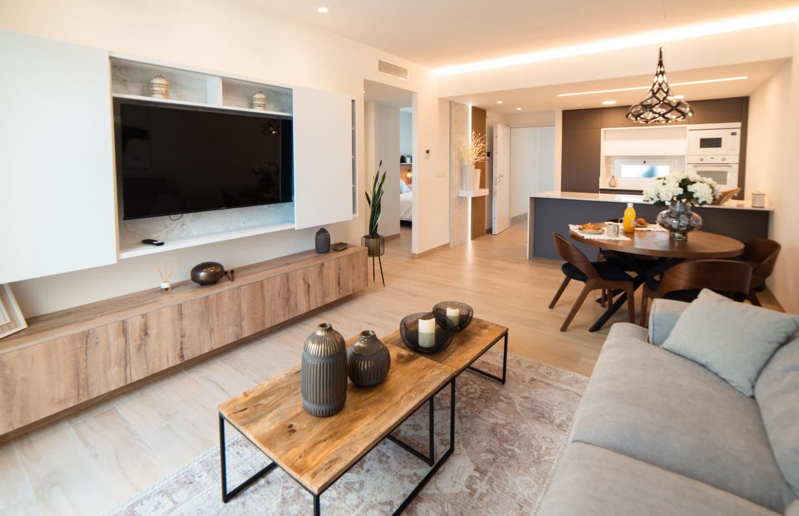 2 sypialnia Apartament na sprzedaż w El Raso z basenem - 294 000 € (Ref: 8074775)