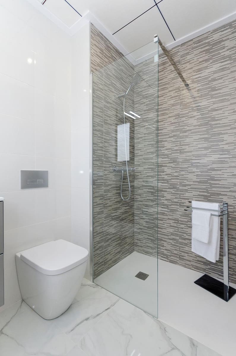 3 soverom Villa til salgs i Torrevieja med svømmebasseng - € 409 000 (Ref: 8126950)