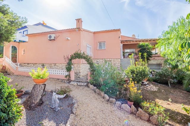 4 soverom Villa til salgs i Albir, Alfaz del Pi / L'Alfàs del Pi med svømmebasseng - € 649 000 (Ref: 8215052)
