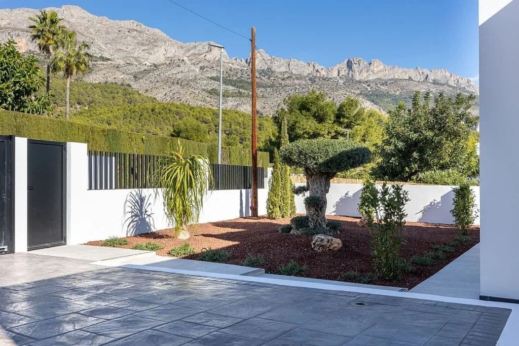 4 sovrum Villa till salu i Altea la Vella med garage - 995 000 € (Ref: 8215097)
