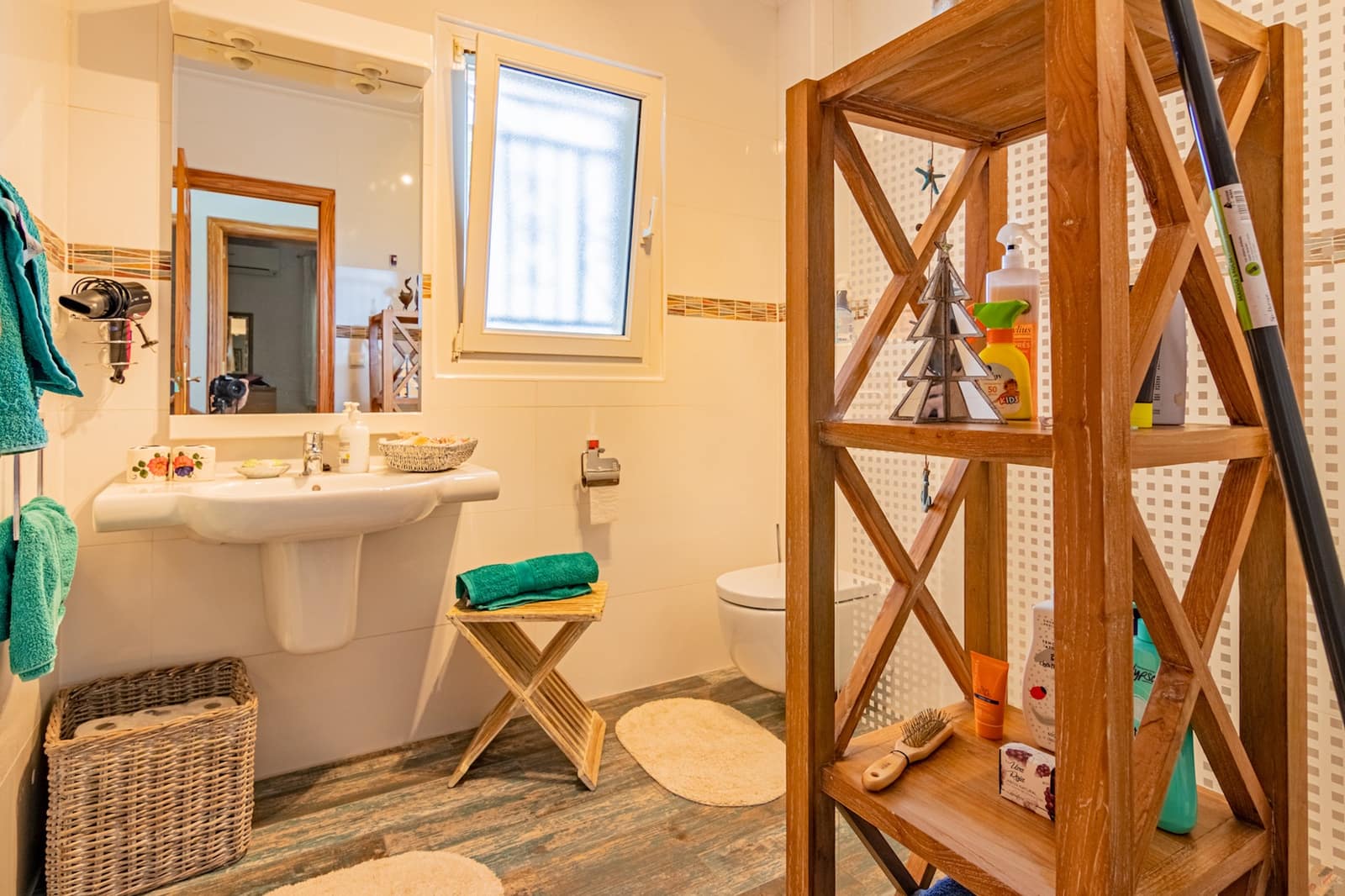 Chalet de 4 habitaciones en La Nucia en venta con piscina - 595.000 € (Ref: 8215138)