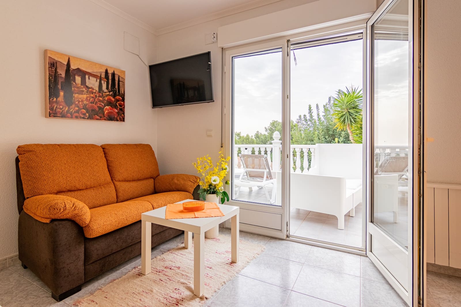 Chalet de 4 habitaciones en La Nucia en venta con piscina - 595.000 € (Ref: 8215138)